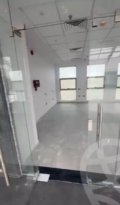 https://aqarmap.com.eg/ar/listing/6177618-for-rent-cairo-new-cairo-90th-street-south-teseen-st
