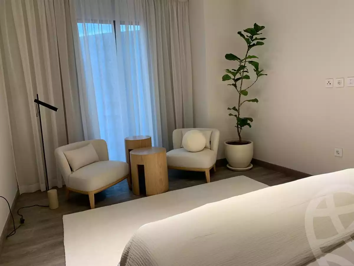 https://aqarmap.com.eg/en/listing/6177962-for-sale-cairo-el-sheikh-zayed-city-compounds-zyd-wr-llttwyr