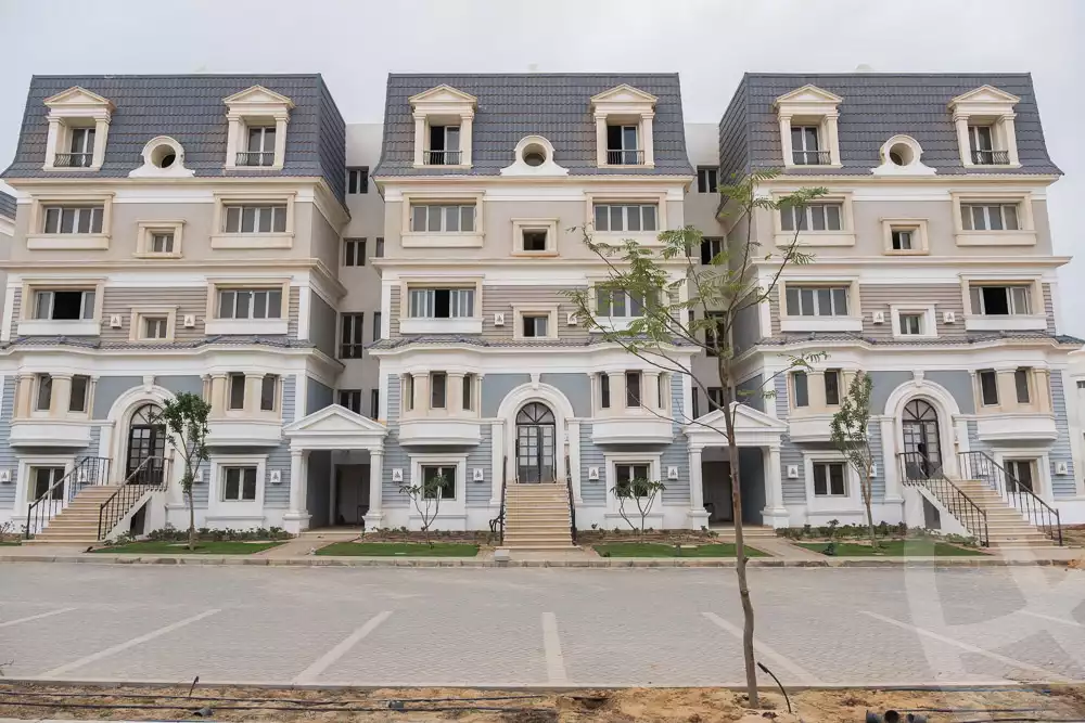 https://aqarmap.com.eg/ar/listing/6178066-for-sale-cairo-new-cairo-compounds-mountain-view-hyde-park