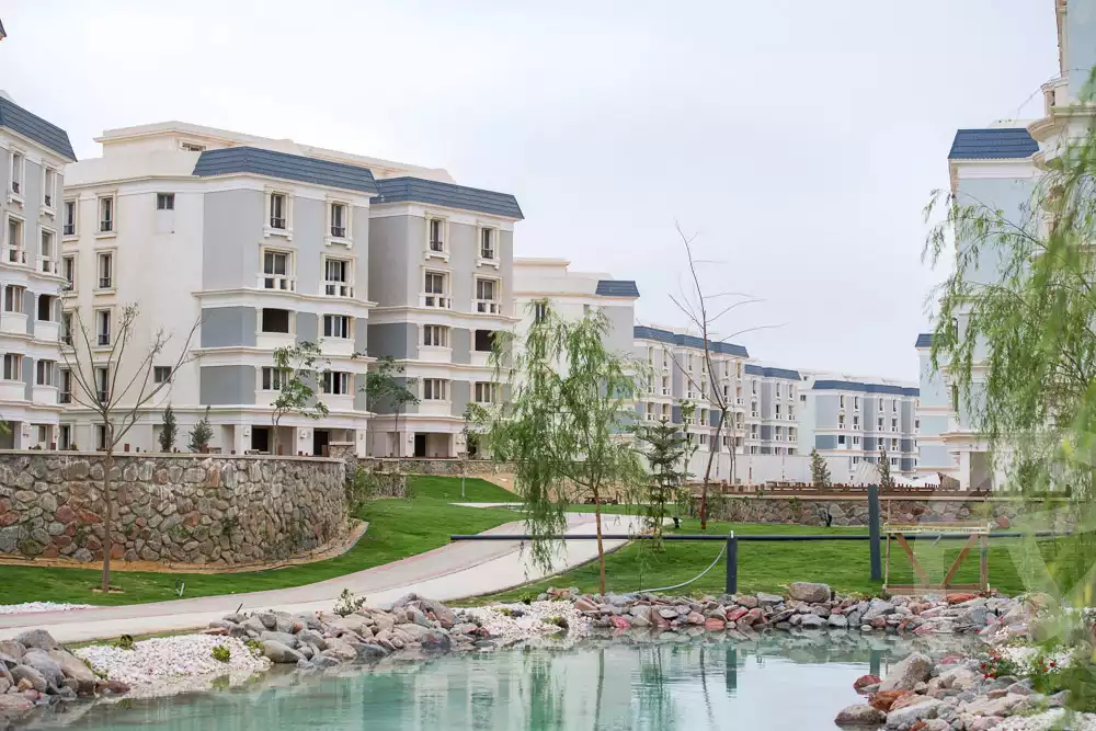 https://aqarmap.com.eg/en/listing/6178146-for-sale-cairo-new-cairo-compounds-mountain-view-hyde-park
