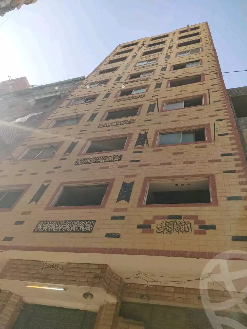 https://aqarmap.com.eg/en/listing/6178597-for-sale-qalyubia-shubra-el-khaima-om-bayoumi