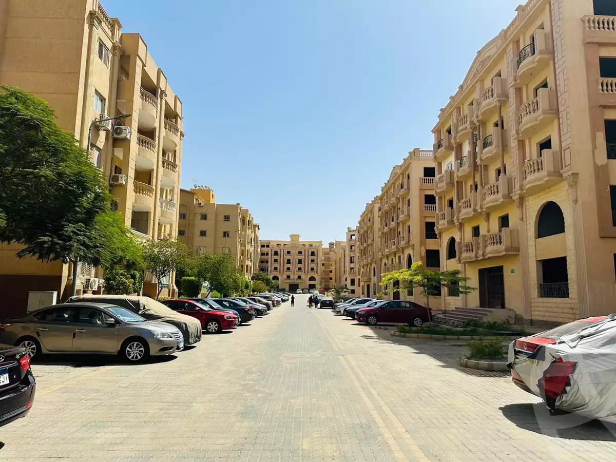 https://aqarmap.com.eg/ar/listing/6179833-for-sale-cairo-new-cairo-compounds-el-ashrafia