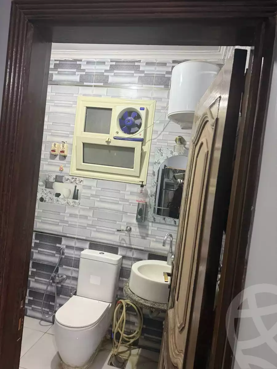 https://aqarmap.com.eg/ar/listing/6180247-for-sale-cairo-helwan-hadayek-helwan-nile-corniche-st
