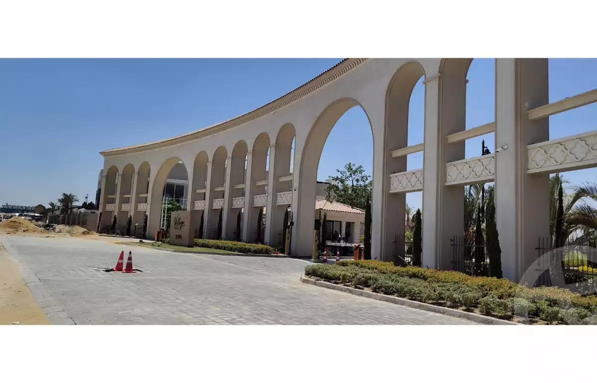https://aqarmap.com.eg/en/listing/6180995-for-sale-cairo-el-sheikh-zayed-city-compounds-kmbwnd-fyldj-wyst-dr-llttwyr
