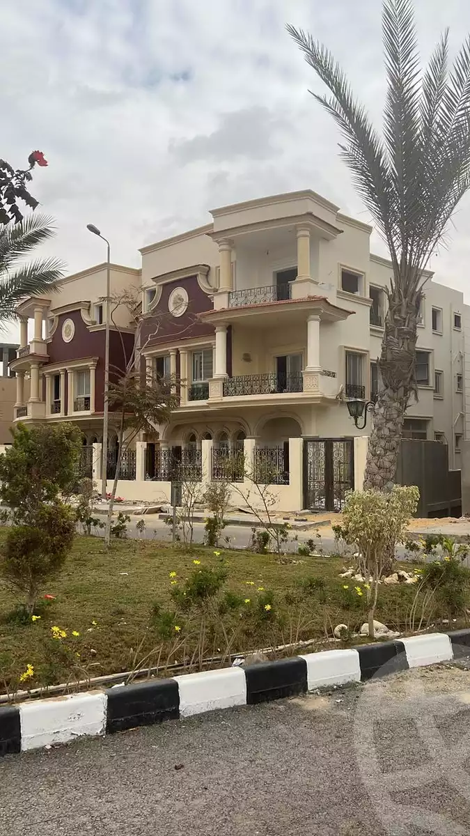 https://aqarmap.com.eg/en/listing/6181721-for-sale-cairo-new-cairo-gharb-el-golf-alaa-elsaadany-st
