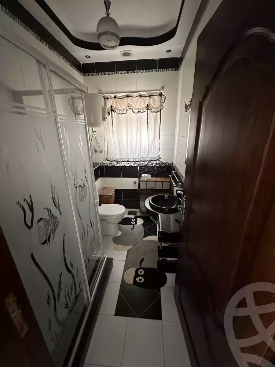 https://aqarmap.com.eg/ar/listing/6182987-for-sale-cairo-new-cairo-compounds-les-rois