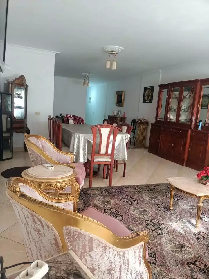 https://aqarmap.com.eg/ar/listing/6183048-for-sale-alexandria-ganaklis-shr-mrtdy-bsh