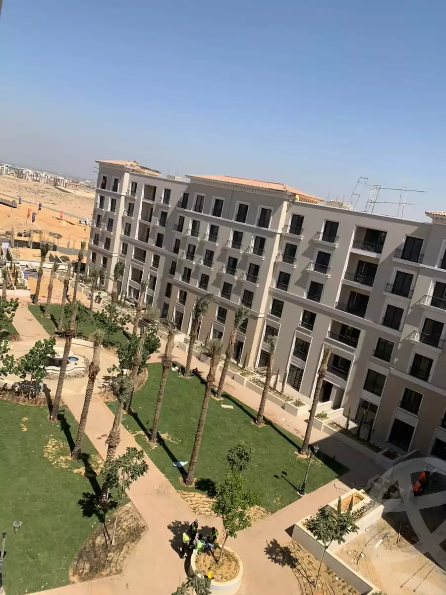 https://aqarmap.com.eg/ar/listing/6183526-for-sale-cairo-el-sheikh-zayed-city-compounds-kmbwnd-fyldj-wyst-dr-llttwyr