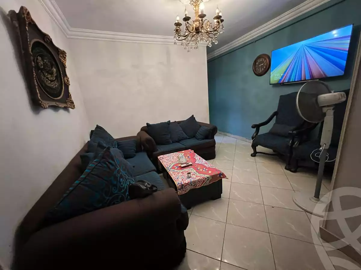 https://aqarmap.com.eg/en/listing/6186941-for-sale-cairo-el-zaytun-hlmy-lzytwn-ibn-el-hakam-sq