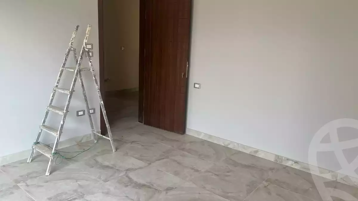 https://aqarmap.com.eg/ar/listing/6187446-for-rent-cairo-new-cairo-compounds-hyde-park-park-corner-hyde-park