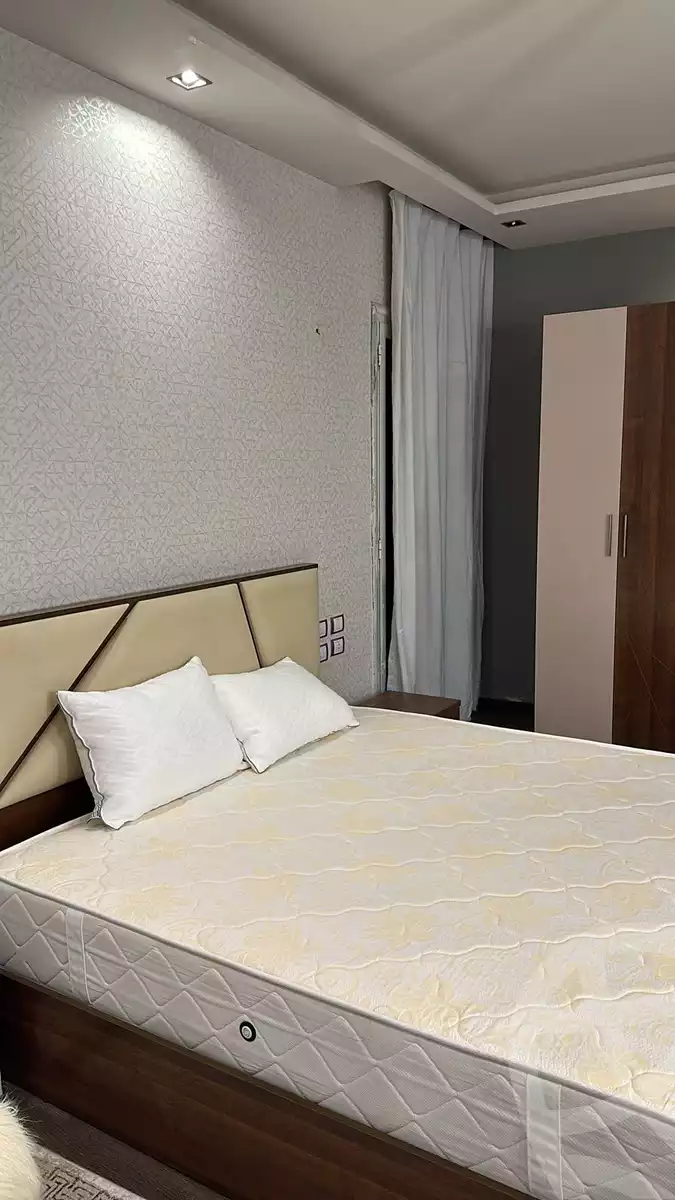 https://aqarmap.com.eg/ar/listing/6190789-for-rent-cairo-new-cairo-compounds-mountain-view-executive-residence