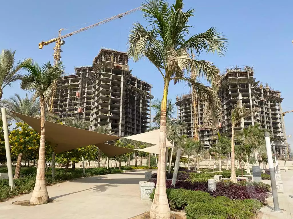 https://aqarmap.com.eg/ar/listing/6190934-for-sale-cairo-el-sheikh-zayed-city-compounds-zyd-wr-llttwyr-park-towers-zed-el-sheikh-zayed-compound