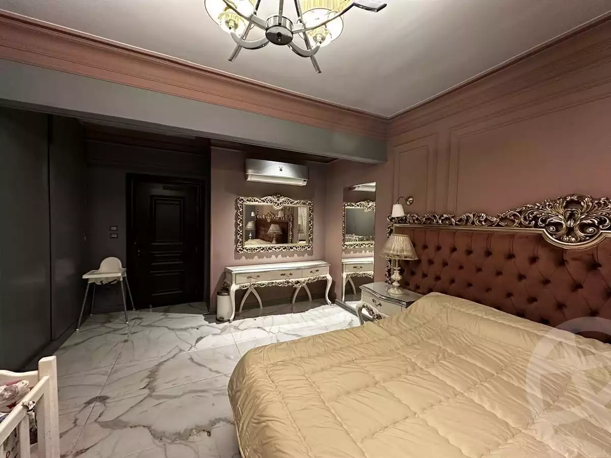 https://aqarmap.com.eg/ar/listing/6191512-for-sale-cairo-new-cairo-compounds-mountain-view-hyde-park