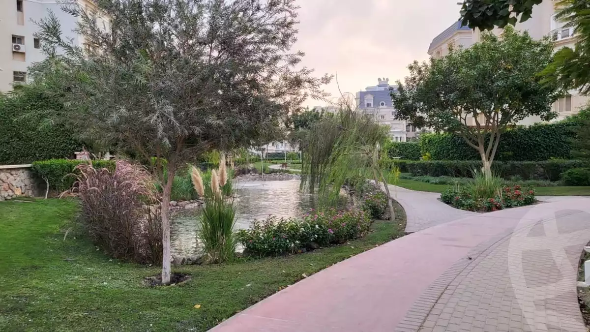 https://aqarmap.com.eg/ar/listing/6191531-for-sale-cairo-new-cairo-compounds-mountain-view-hyde-park