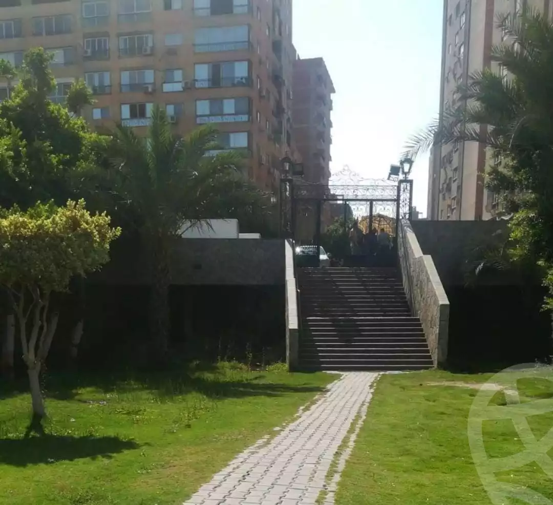 https://aqarmap.com.eg/en/listing/6193313-for-rent-cairo-ljyz-el-bahr-el-azam-el-khalej-buildings