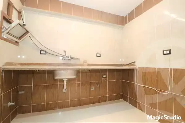 https://aqarmap.com.eg/ar/listing/6195193-for-sale-alexandria-zezenia-ibrahim-el-attar-st