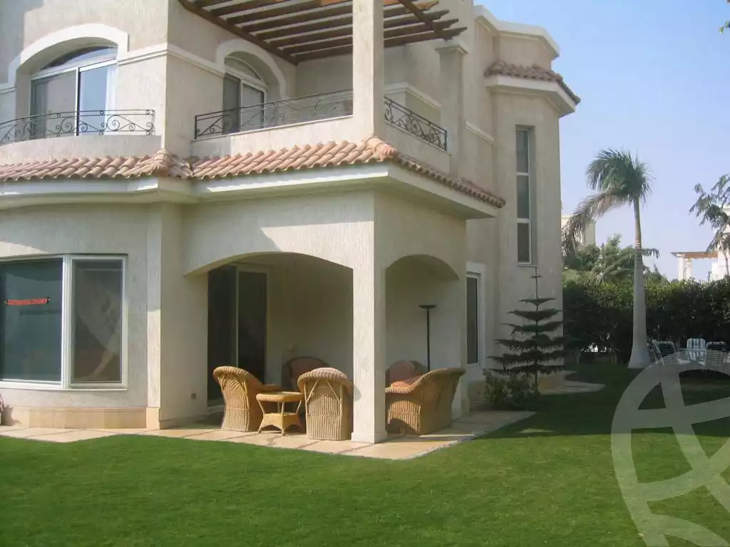 https://aqarmap.com.eg/ar/listing/6198113-for-sale-cairo-6th-of-october-compounds-royal-hills