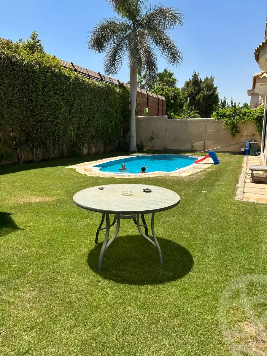 https://aqarmap.com.eg/ar/listing/6198113-for-sale-cairo-6th-of-october-compounds-royal-hills