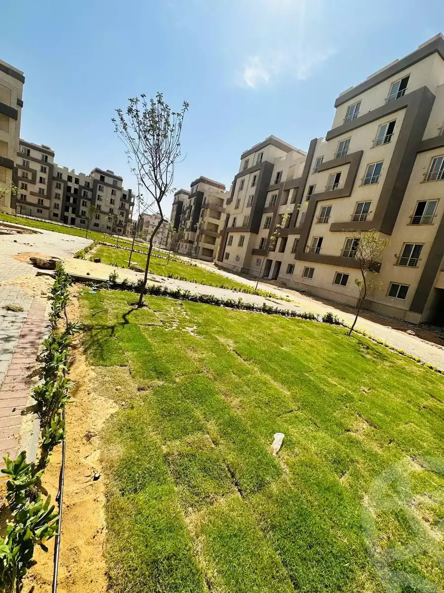 https://aqarmap.com.eg/ar/listing/6198558-for-sale-cairo-6th-of-october-compounds-kmbwnd-jm-lqhr