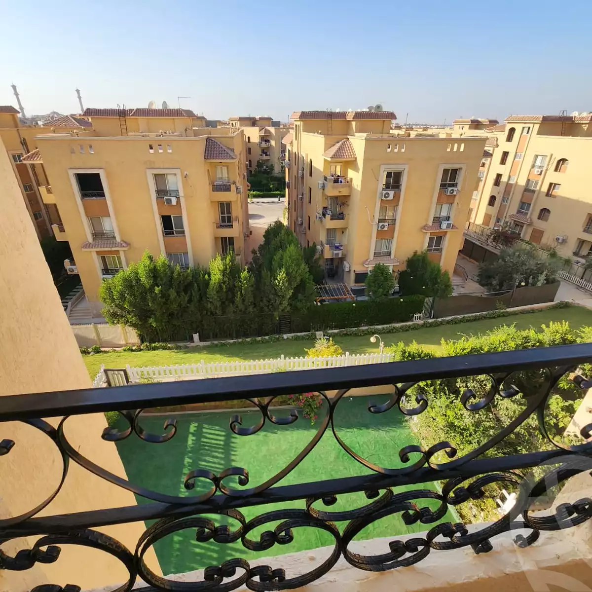 https://aqarmap.com.eg/en/listing/6198645-for-sale-cairo-el-sheikh-zayed-city-compounds-el-khamayel