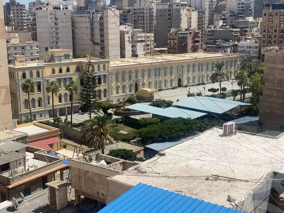 https://aqarmap.com.eg/en/listing/6198796-for-sale-alexandria-glim-zahran-roushdy-st