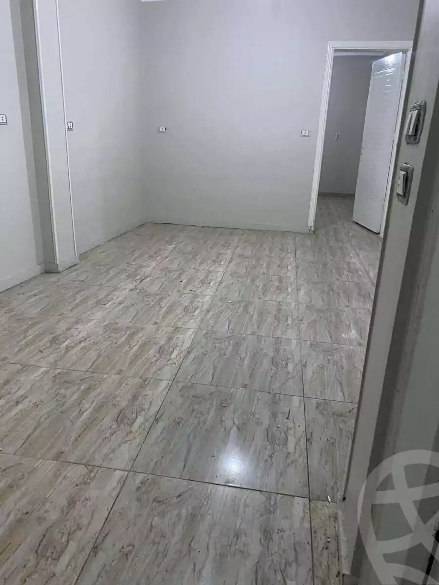 https://aqarmap.com.eg/en/listing/6199534-for-sale-qalyubia-shubra-el-khaima