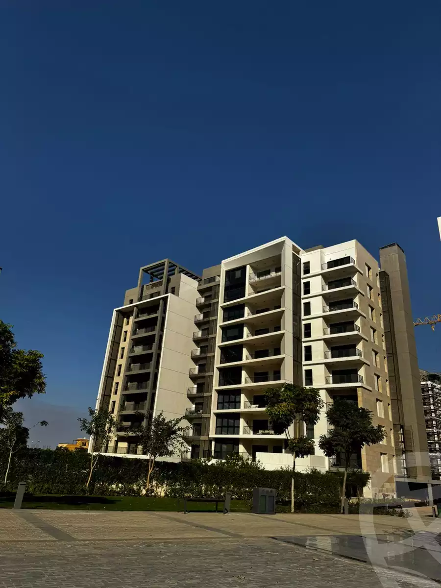 https://aqarmap.com.eg/ar/listing/6202565-for-sale-cairo-el-sheikh-zayed-city-compounds-zyd-wr-llttwyr-park-towers-zed-el-sheikh-zayed-compound