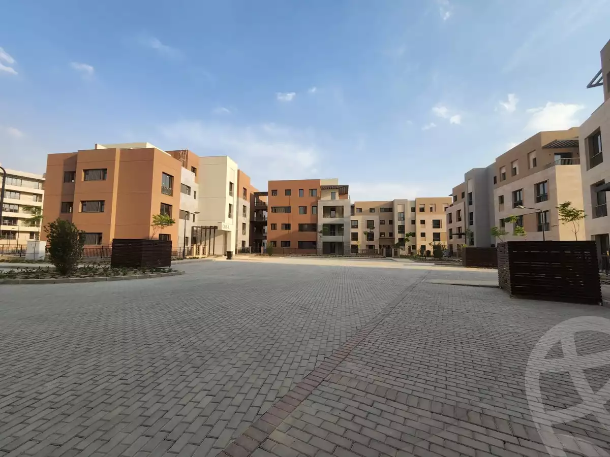 https://aqarmap.com.eg/ar/listing/6202739-for-sale-cairo-new-cairo-compounds-district-5-club-residence-apartments-district-5
