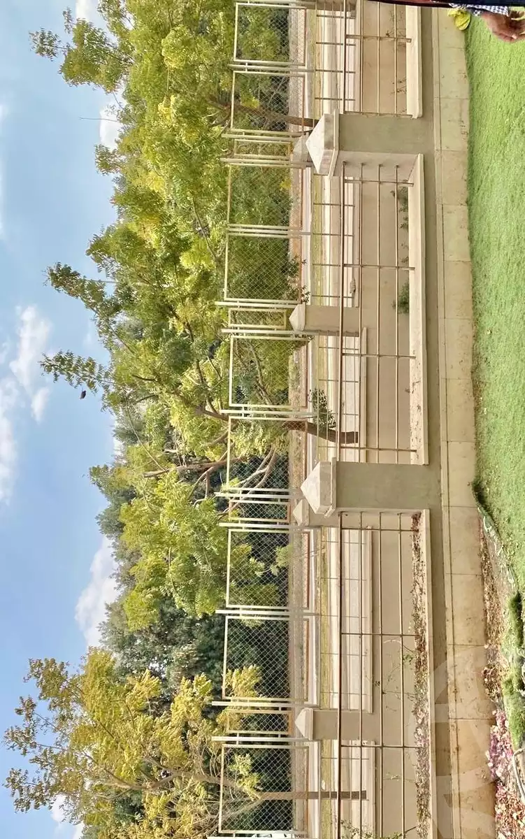 https://aqarmap.com.eg/ar/listing/6203107-for-sale-cairo-new-cairo-compounds-kmbwnd-fyldj-jyt-blm-hylz