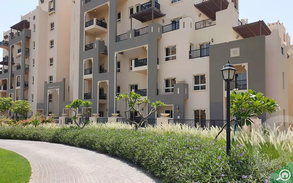 https://aqarmap.com.eg/en/listing/6203643-for-sale-cairo-new-cairo-compounds-stwn-ryzydns-by-ar-y-llttwyr