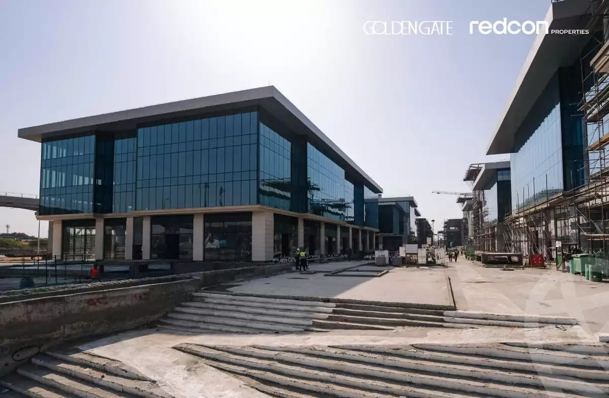 https://aqarmap.com.eg/en/listing/6206151-for-sale-cairo-new-cairo-compounds-golden-gate-redcon