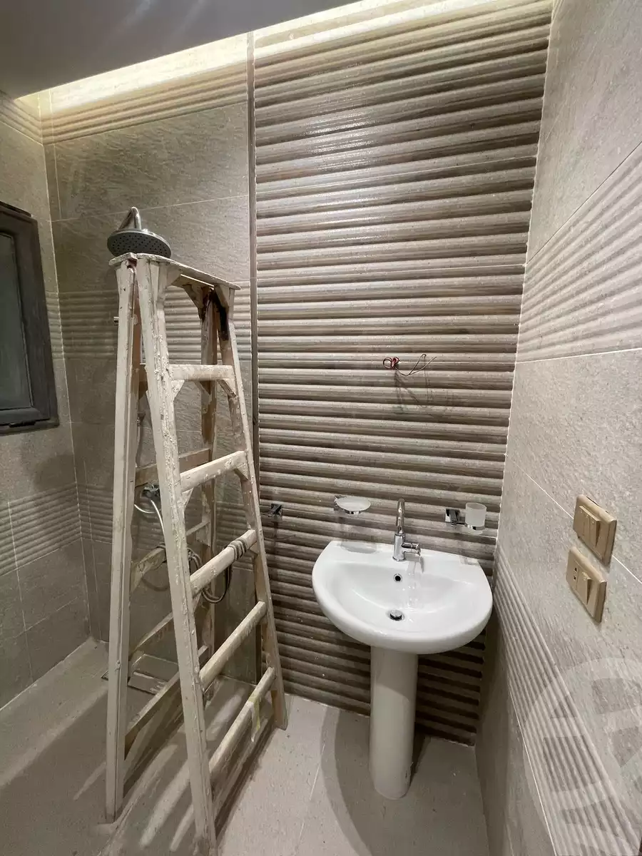 https://aqarmap.com.eg/ar/listing/6206738-for-rent-cairo-new-cairo-compounds-fifth-square