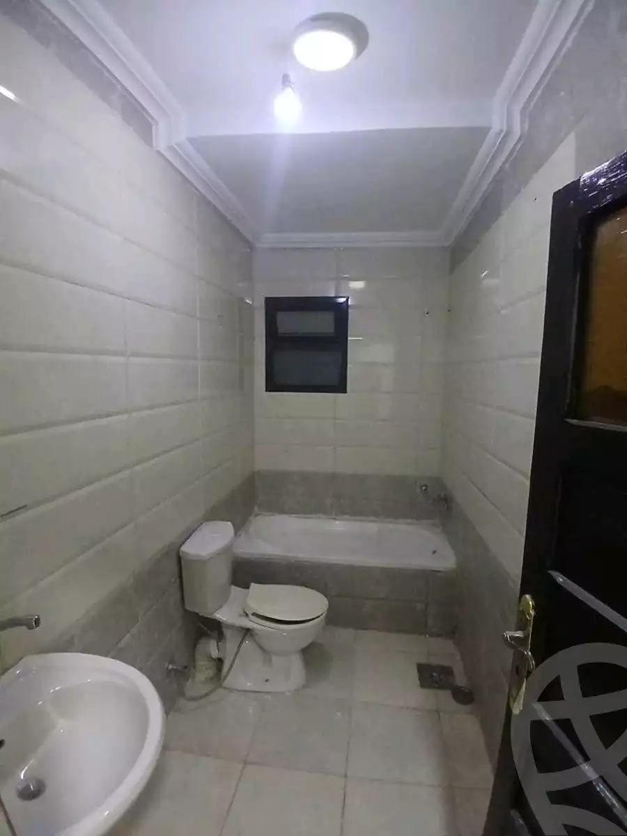 https://aqarmap.com.eg/ar/listing/6207331-for-sale-qalyubia-shubra-el-khaima-om-bayoumi