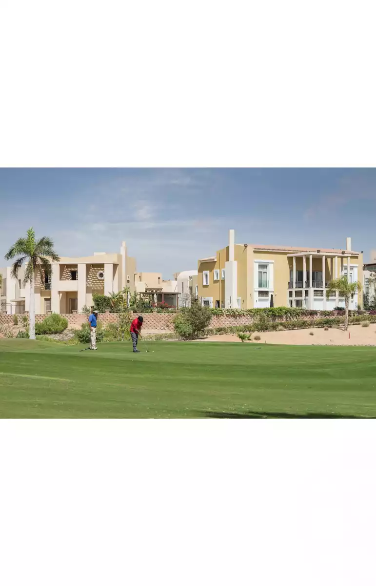 https://aqarmap.com.eg/ar/listing/6208292-for-sale-cairo-el-sheikh-zayed-city-compounds-kmbwnd-ljry-swdyk
