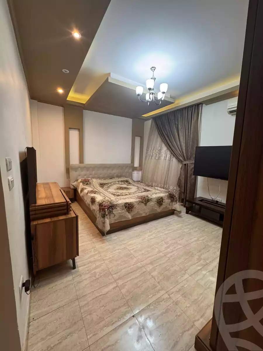 https://aqarmap.com.eg/ar/listing/6208653-for-sale-cairo-new-cairo-ganob-el-akadamiya-south-academy-a-abo-zarr-el-ghifari-st