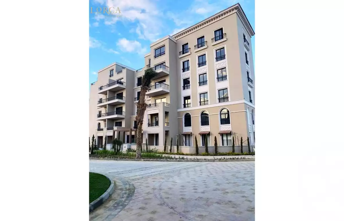 https://aqarmap.com.eg/en/listing/6208881-for-sale-cairo-el-sheikh-zayed-city-compounds-kmbwnd-fyldj-wyst-dr-llttwyr