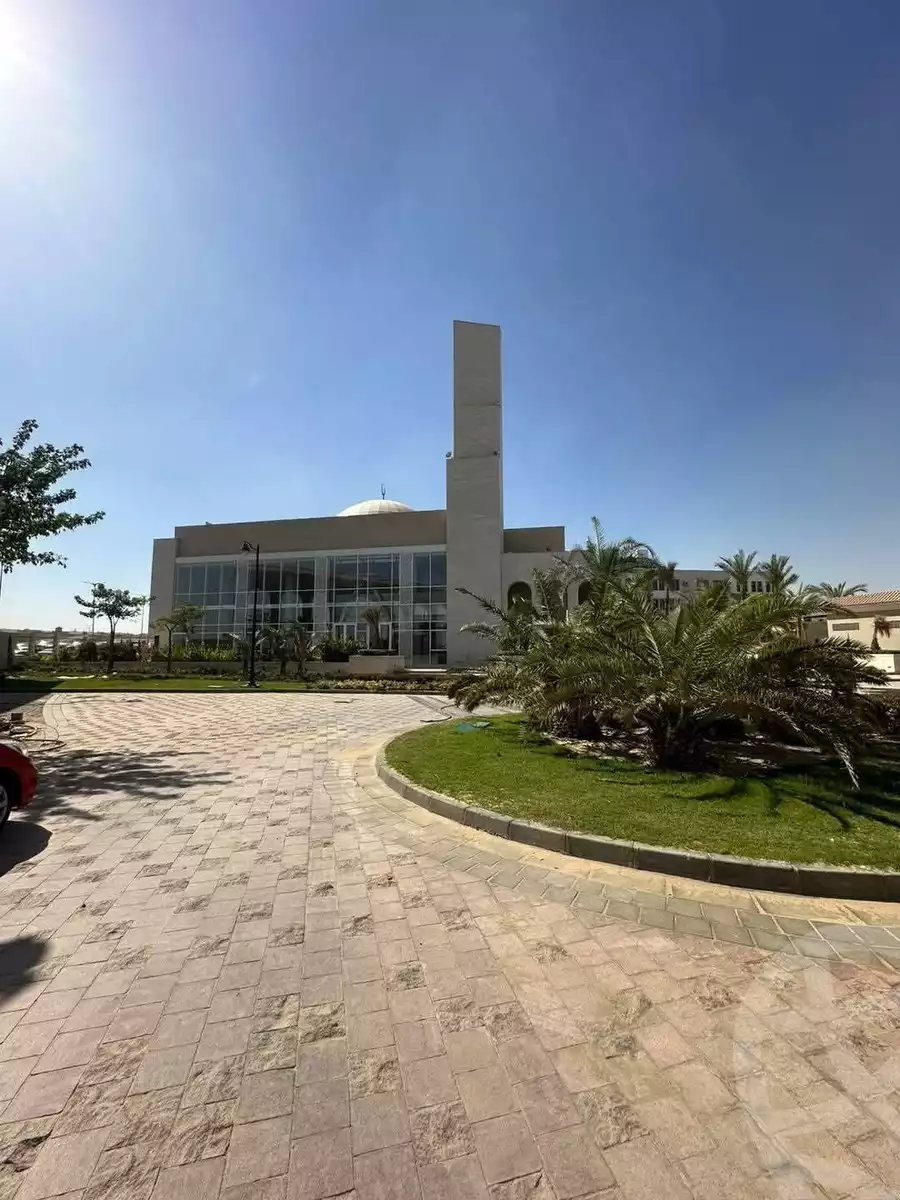 https://aqarmap.com.eg/en/listing/6209234-for-sale-cairo-el-sheikh-zayed-city-compounds-kmbwnd-fyldj-wyst-dr-llttwyr