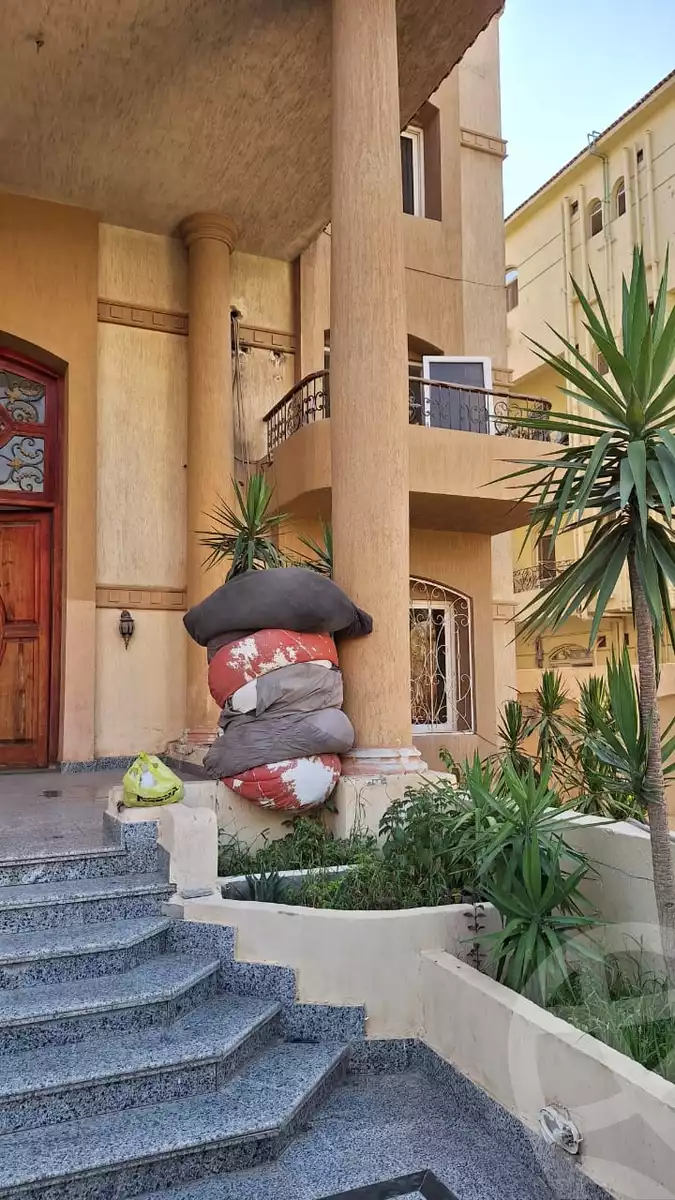 https://aqarmap.com.eg/ar/listing/6209024-for-sale-cairo-new-cairo-ganob-el-akadamiya-south-academy-b-taha-hussein-st