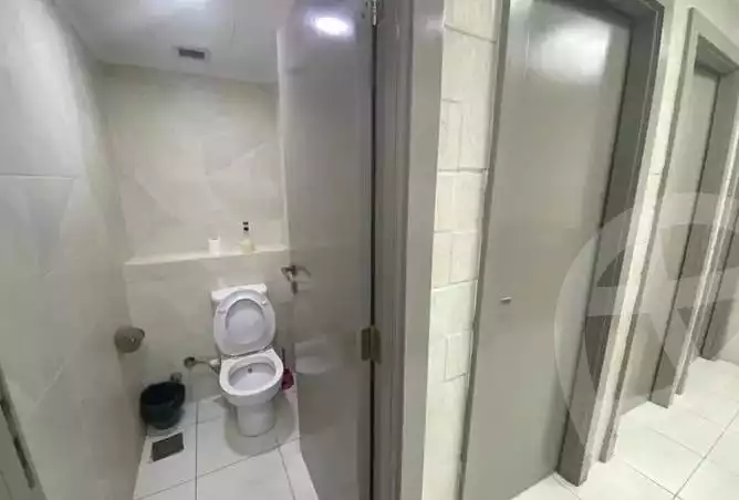 https://aqarmap.com.eg/ar/listing/6209702-for-rent-cairo-el-sheikh-zayed-city-compounds-the-courtyard-mall-dorra