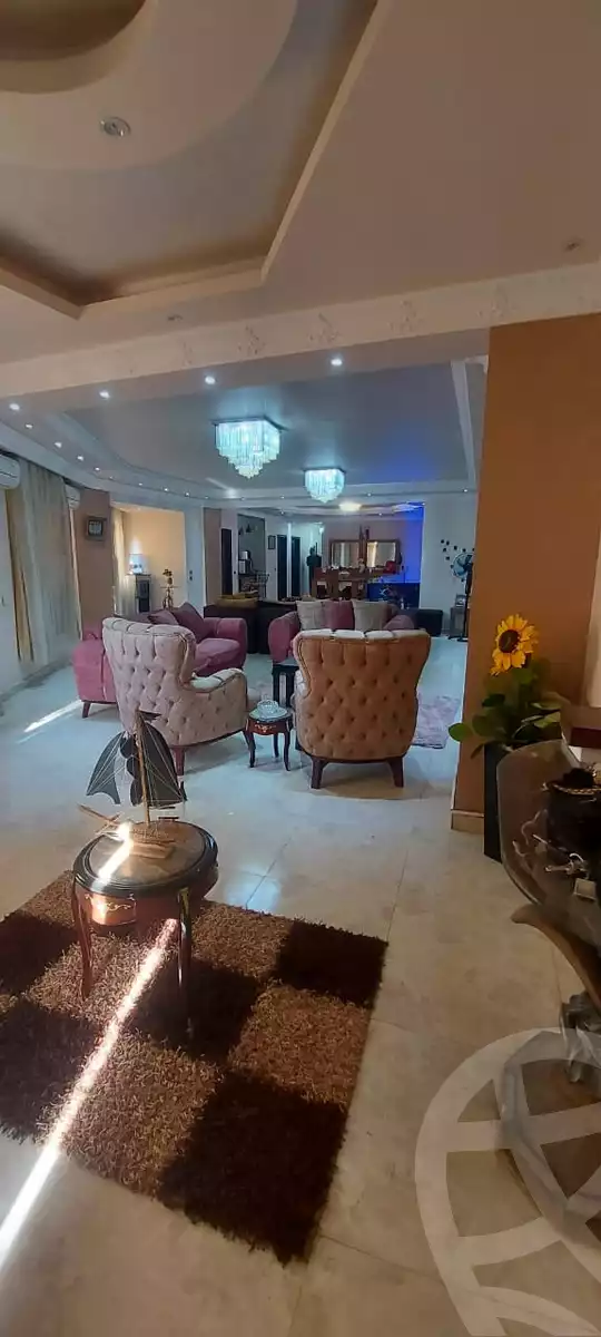 https://aqarmap.com.eg/ar/listing/6209808-for-sale-cairo-new-cairo-ganob-el-akadamiya-south-academy-z