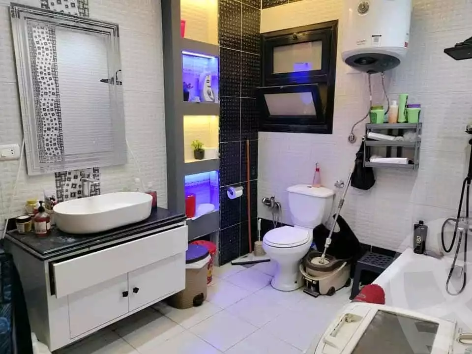 https://aqarmap.com.eg/ar/listing/6211150-for-sale-cairo-heliopolis-el-orouba-st