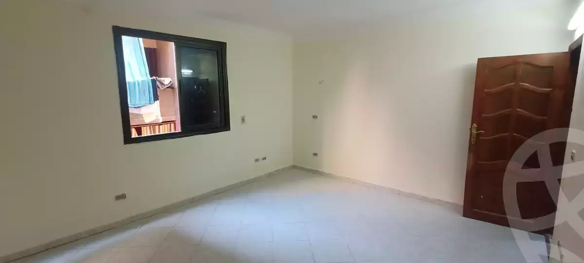 https://aqarmap.com.eg/ar/listing/6211773-for-rent-mohamed-el-zeidy-st