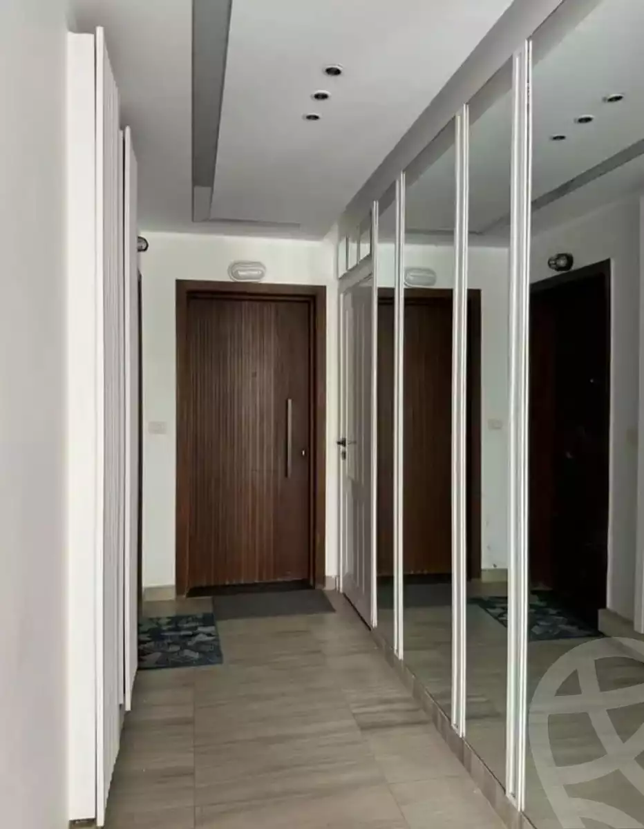 https://aqarmap.com.eg/ar/listing/6212008-for-sale-cairo-6th-of-october-compounds-palm-parks