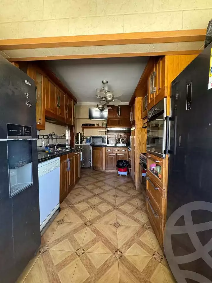 https://aqarmap.com.eg/ar/listing/6215230-for-sale-cairo-mokattam-el-hadabah-el-wosta-compounds-ebad-el-rahman-city