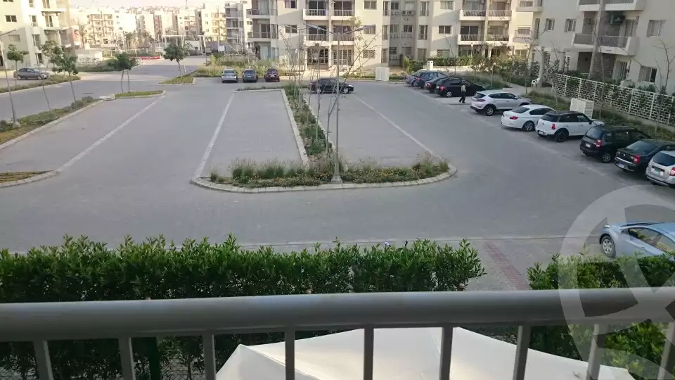 https://aqarmap.com.eg/en/listing/6215806-for-rent-cairo-el-sheikh-zayed-city-compounds-dh-drys