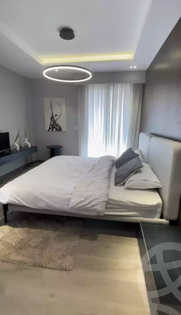 https://aqarmap.com.eg/en/listing/6216164-for-sale-cairo-el-sheikh-zayed-city-compounds-kmbwnd-fyldj-wyst-dr-llttwyr