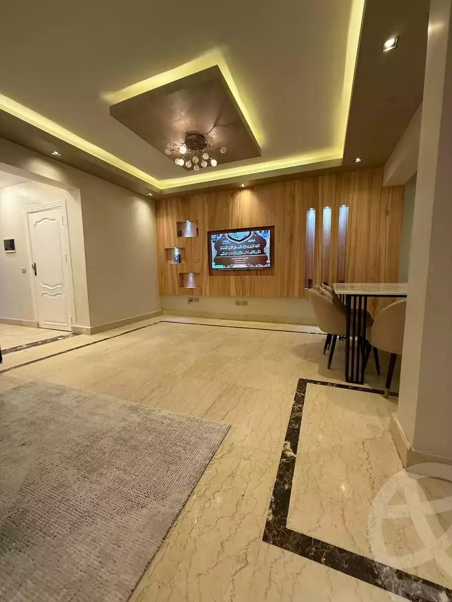 https://aqarmap.com.eg/en/listing/6217302-for-rent-cairo-el-sheikh-zayed-city-compounds-beverly-hills
