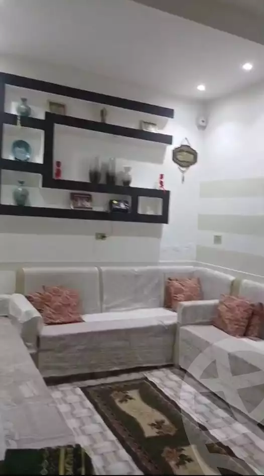 https://aqarmap.com.eg/en/listing/6217500-for-sale-asyut-asyut-city-ezzat-galal-st