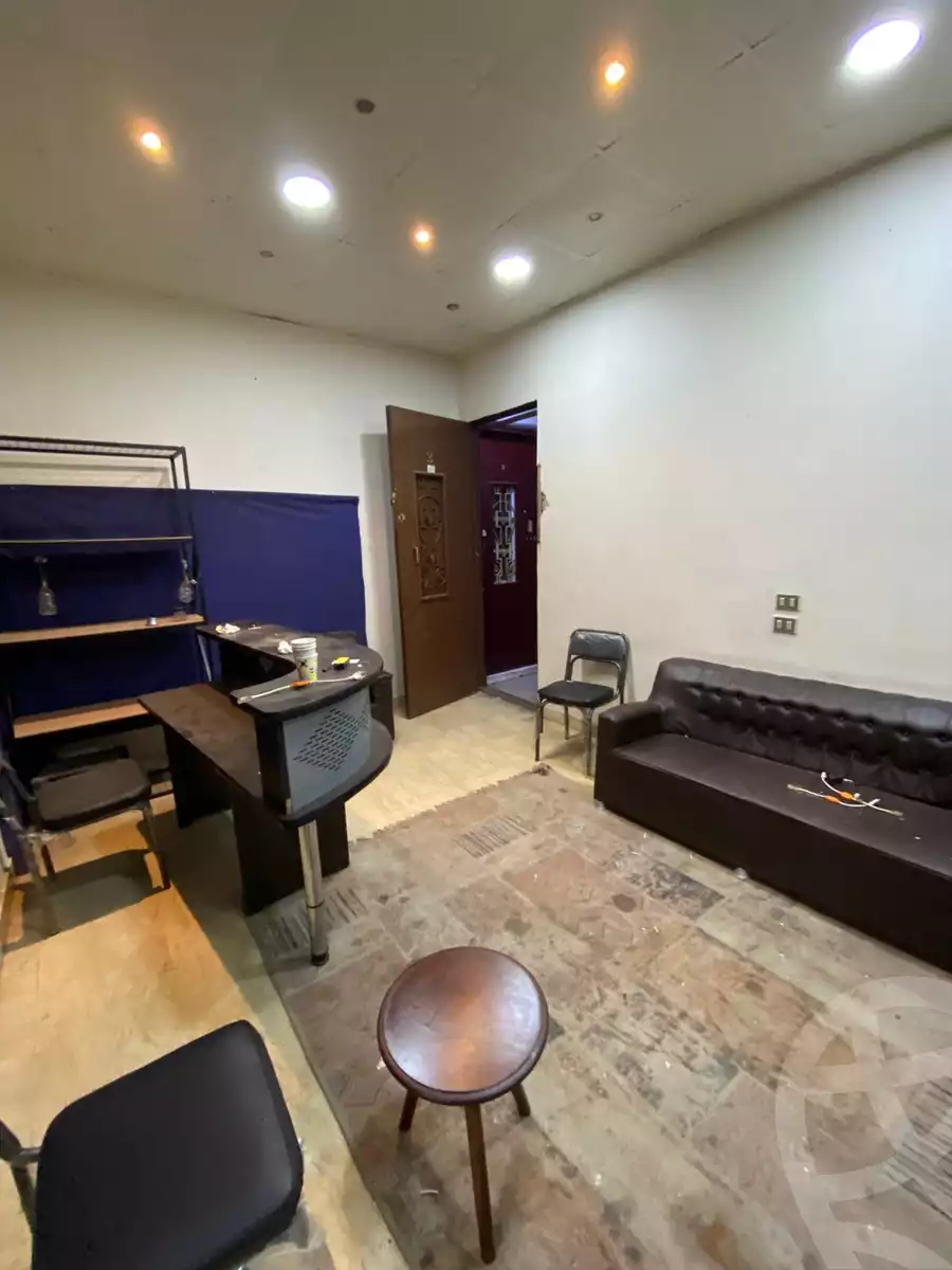 https://aqarmap.com.eg/ar/listing/6219061-for-rent-cairo-downtown-abdeen-el-tahrir-st