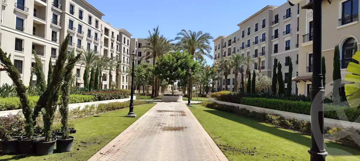 https://aqarmap.com.eg/en/listing/6222413-for-sale-cairo-el-sheikh-zayed-city-compounds-kmbwnd-fyldj-wyst-dr-llttwyr
